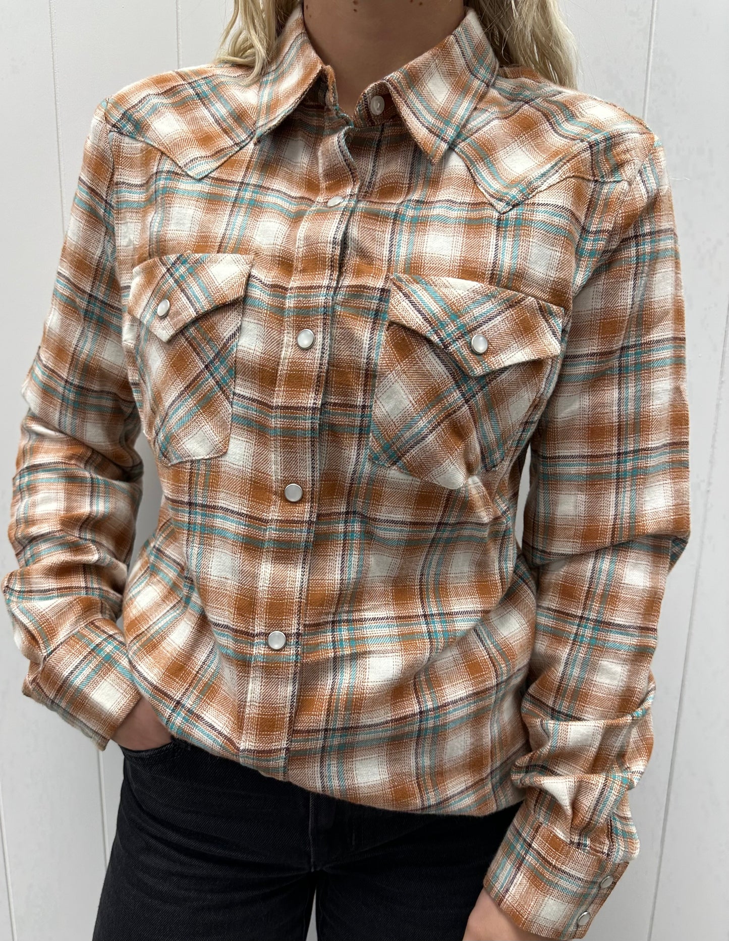 WRANGLER WHITE FLANNEL ESSENTIAL TOP