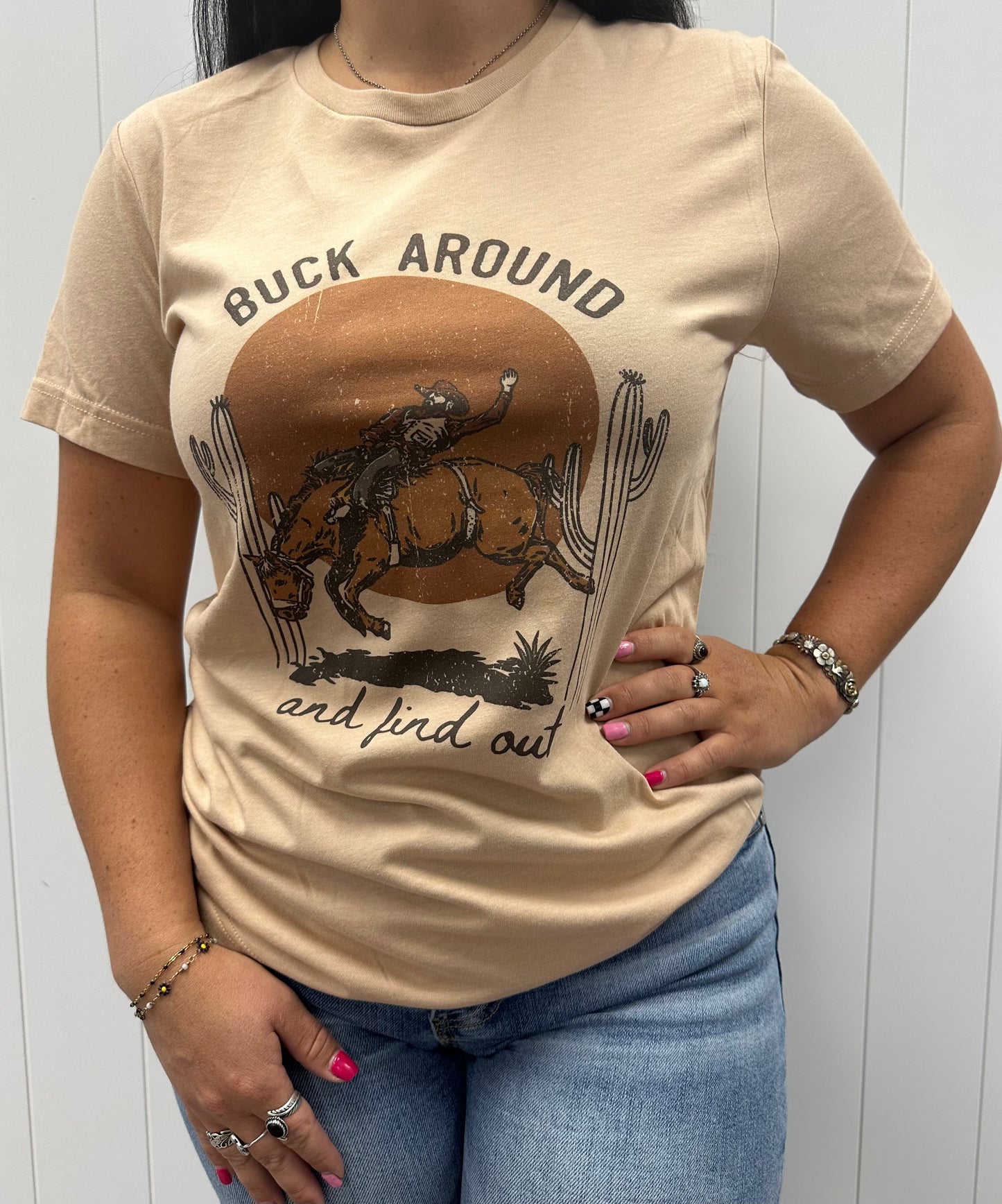 BUCK AROUND WESTERN GRAPHIC TEE