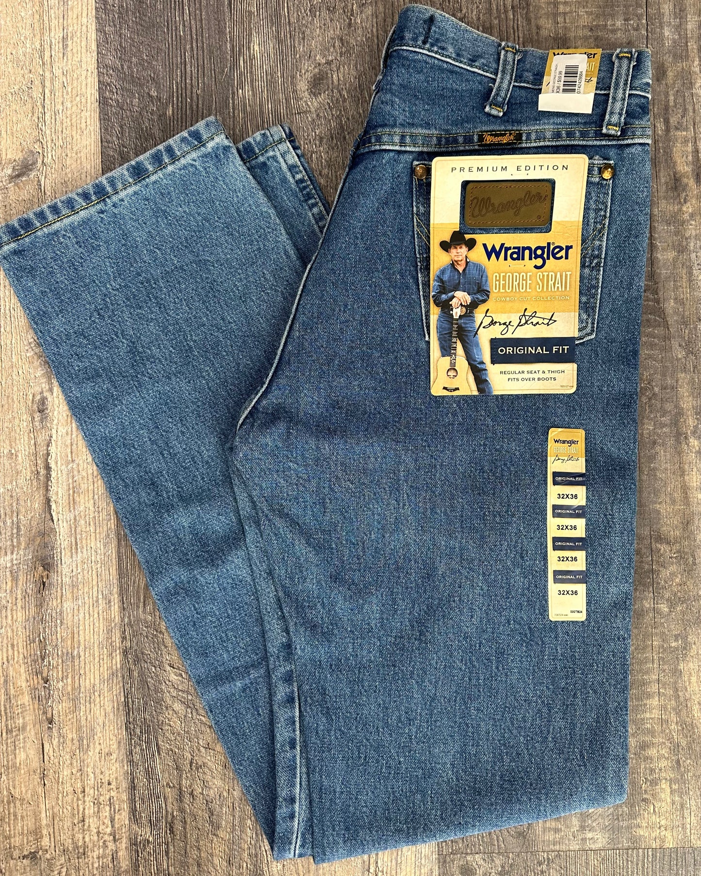 WRANGLER MENS GEORGE STRAIGHT COWBOY CUT