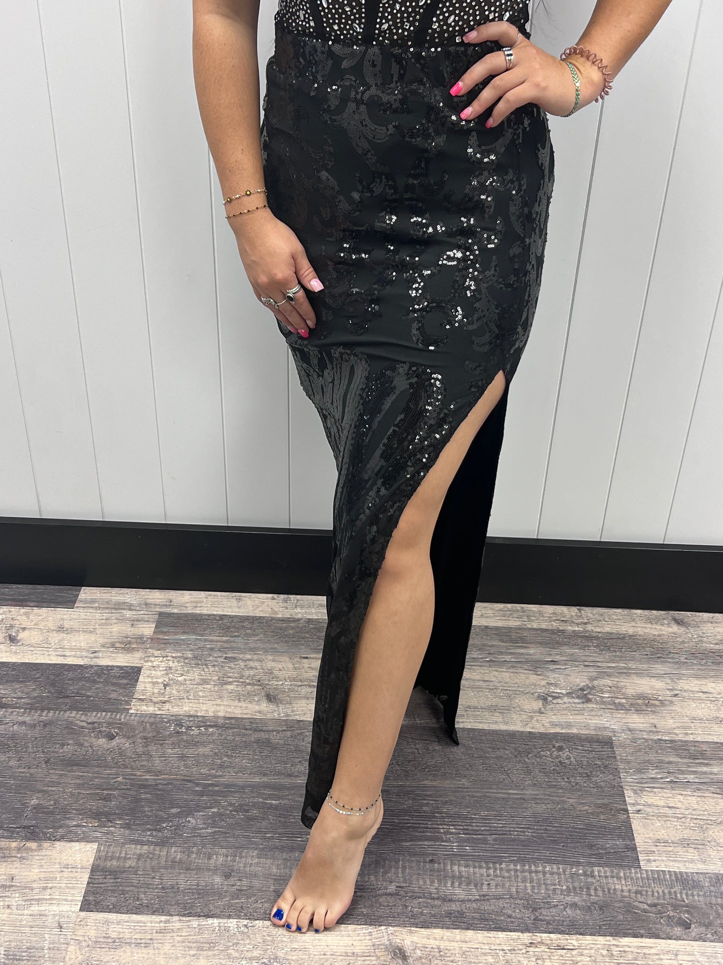 BLACK BLING QUEEN SKIRT