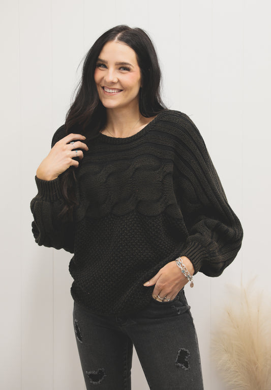 BLACK TWIST DESIGN SWEATER