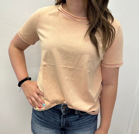 APRICOT DISTRESSED TEE