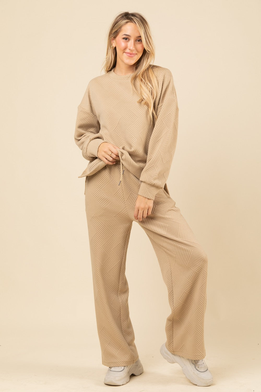 TAUPE QUILTED LOUNGEWEAR SET