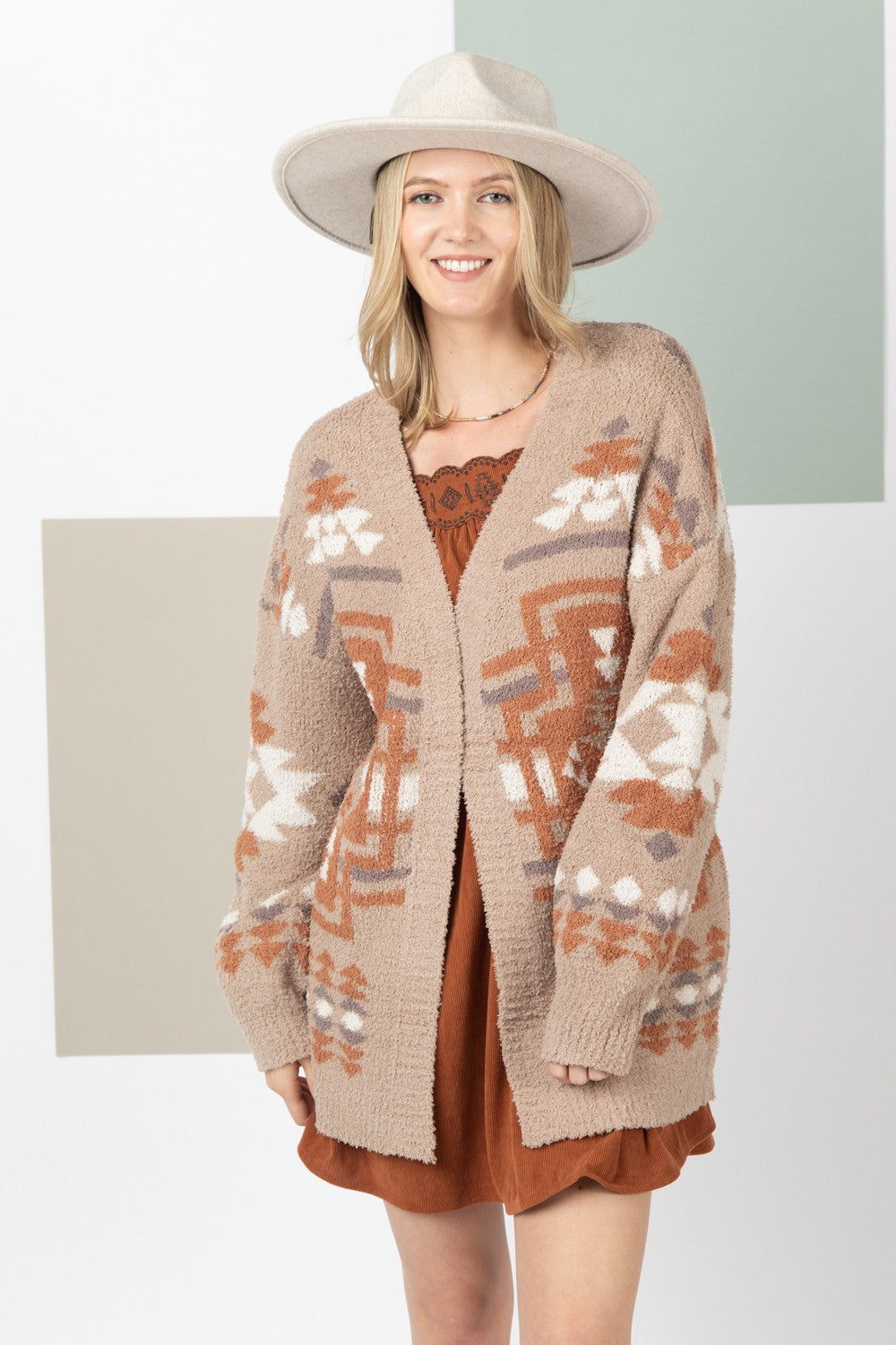 AZTEC NEUTRAL COLORED KNIT CARDIGAN