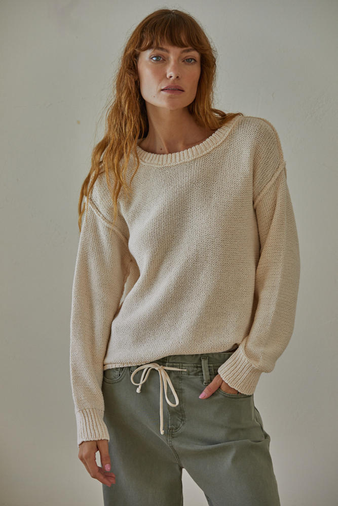 OUT-SEAM KNIT SWEATER